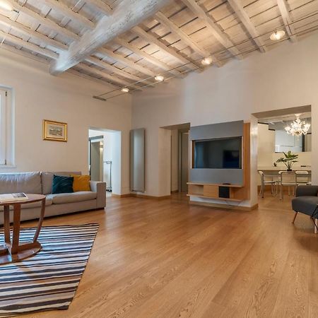 Piazza Navona Elegant Apartment Roma Ngoại thất bức ảnh