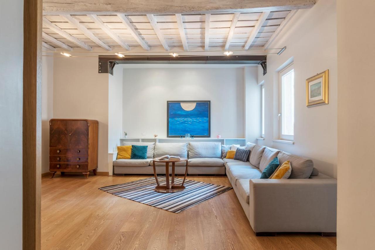 Piazza Navona Elegant Apartment Roma Ngoại thất bức ảnh
